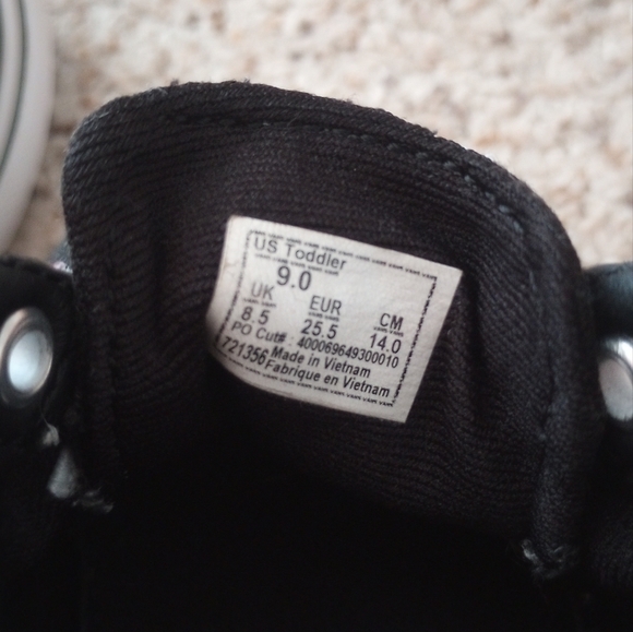 Old Skool Vans Toddlers Shoes - Picture 10 of 10